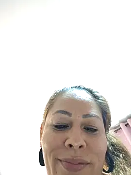 Онлайн чат XXX SluttyMilf79