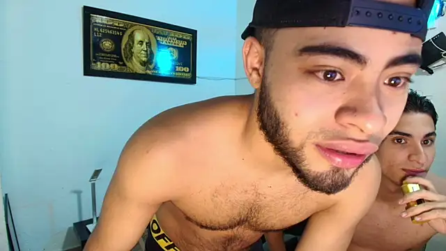 Онлайн чат XXX Xanderstone00