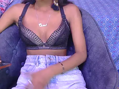 Вебкам-шоу yours-isha