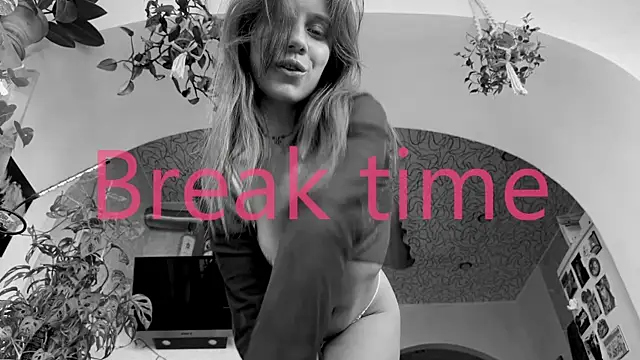 دردشة Sasha_moormeoow الجنسية المباشرة