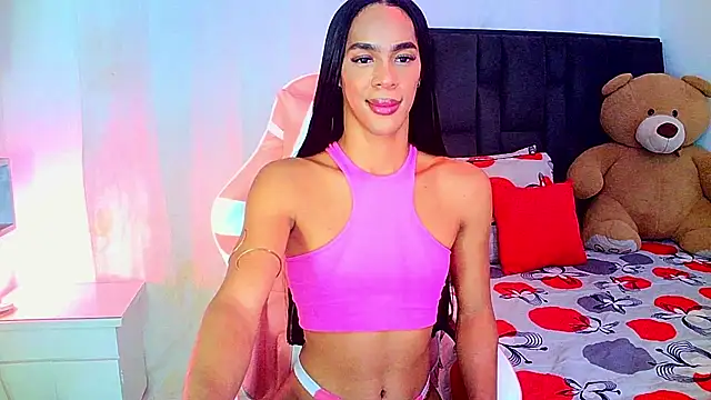 carmen14: διαδικτυακό σόου στην κάμερα