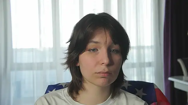 Онлайн чат XXX LekishaSandler