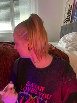 Вебкам-шоу CherryyCheeks