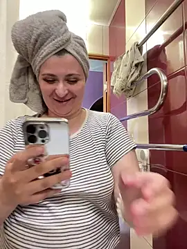 Онлайн чат XXX Jadellina