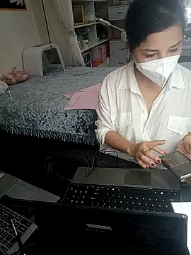 Ori-Min – Live XXX-chat