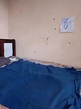 PhatssbitchのライブXXXチャット