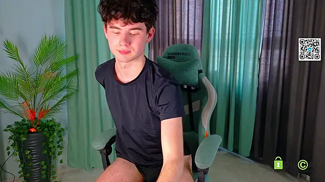 moon_Gloww Webcamshow