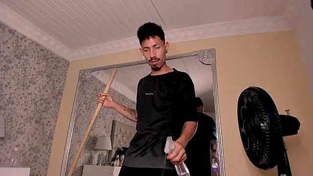 عرض كام NoaahTylor