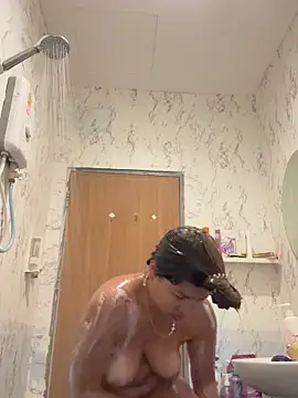 Show modela Ponthip na web-kameri