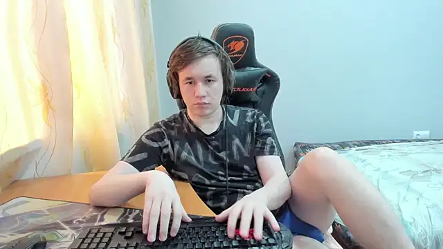 iliaskrislove – Kamerová šou