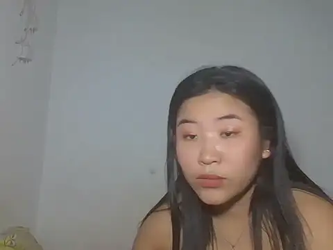 Zyeiii 即時 XXX 聊天