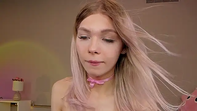 Blondy_Fina Show in webcam