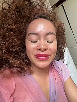 Marie_Rose: онлайн-секс-чат