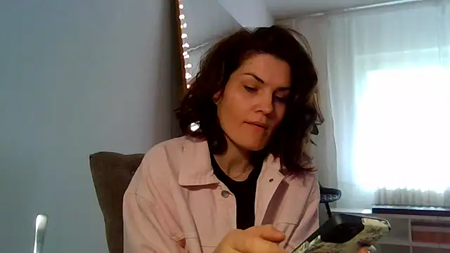 Ms-Lust1- লাইভ XXX চ্যাট