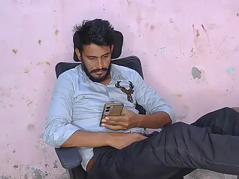 HotXKrish: онлайн-секс-чат