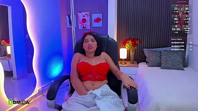 Tiphanysalvatore: онлайн-секс-чат