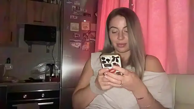 Lisorine élő XXX-chatje