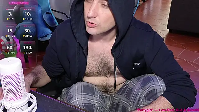 Gil_gamesh90 Adlı Modelin Canlı XXX Sohbeti