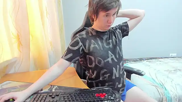 Show modela iliaskrislove na web-kameri