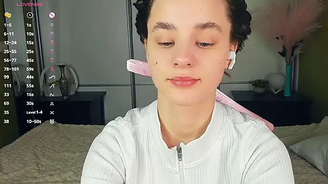 JinnyMcie's Live XXX Chat