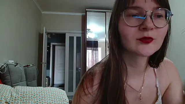 KiraGoldens' Live XXX Chat