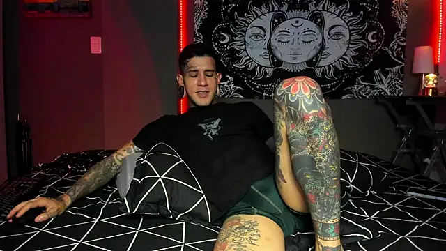 Czat XXX na żywo – cleoo_jhonny