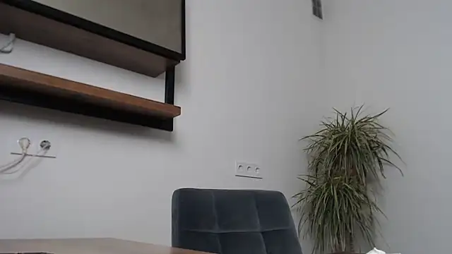 Veronichkaaa: онлайн-секс-чат