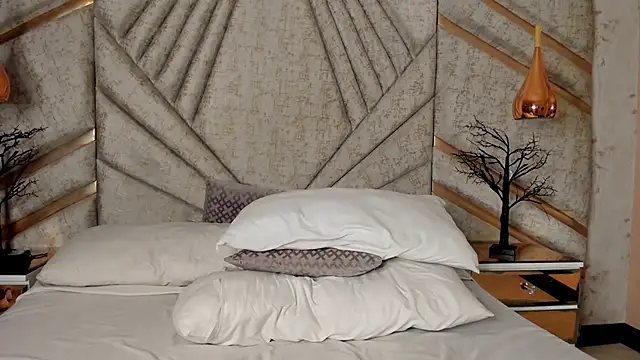 EmeelyMuller Chat XXX in diretta