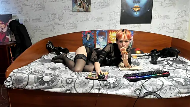 KagamiTayga Chat XXX in diretta