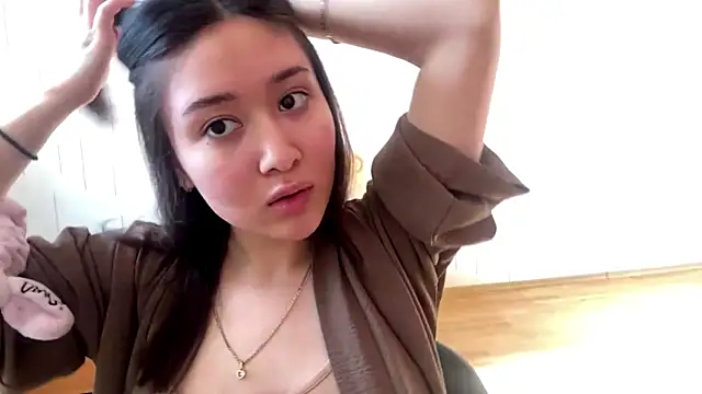 YourMiIa Chat XXX in diretta