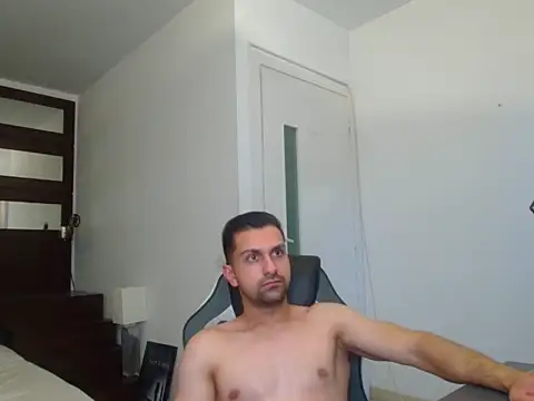 BryceReignのライブXXXチャット