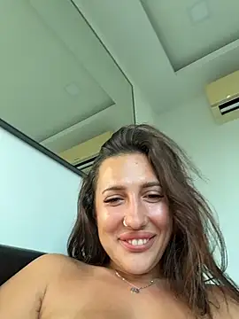 AleksandraRich's Live XXX Chat