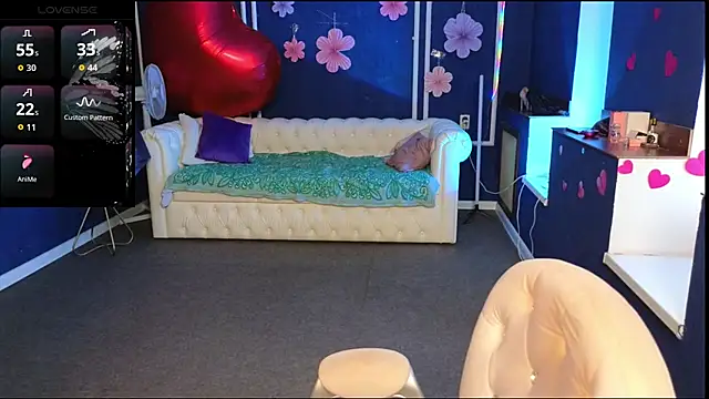 Kira_Kingsley লাইভ XXX চ্যাট