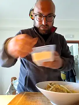 cetriolinon Webbikameraesitys