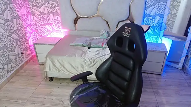 Živý XXX chat NOOAH_TAY