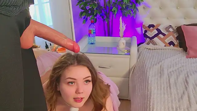 ur_blythe_doll's Live XXX Chat