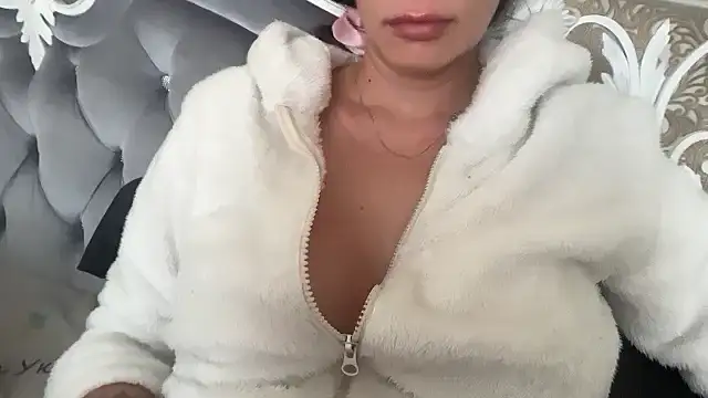 دردشة Angelinaa19 الجنسية المباشرة