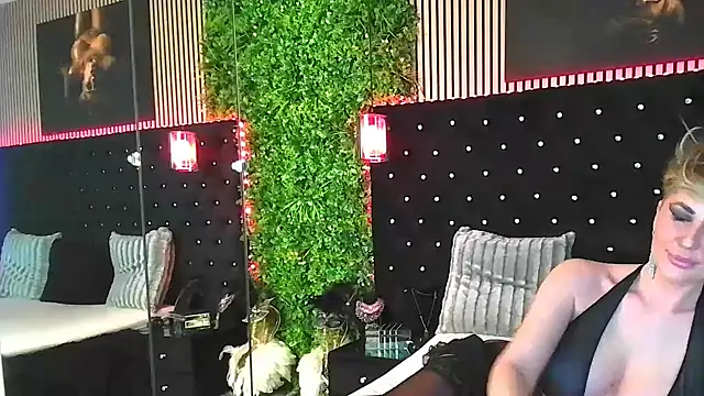 InannaStar 即時 XXX 聊天