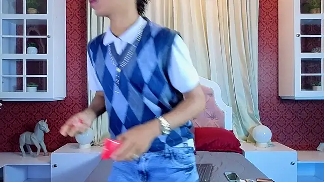 AlanCuteeのライブXXXチャット