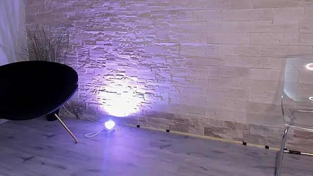 Ivorym00n – Live XXX-chat