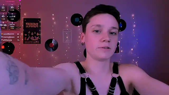 emi_fade Webcam show