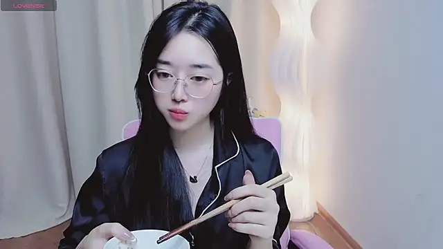 Miu-999's Live XXX Chat