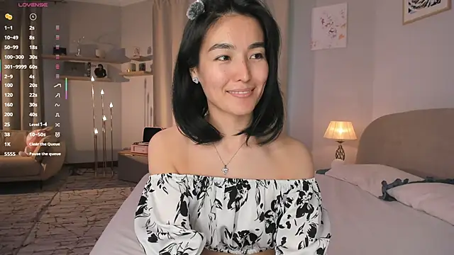 Lova_Rane Live XXX-Chat