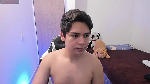 Asta_YunoXXX Show Webcam