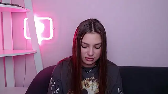 MilanaAngelAs' Live XXX Chat