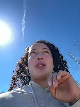 IsabellaSwee Obrolan Langsung XXX