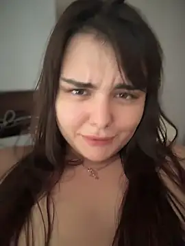 NikaMur 即時 XXX 聊天