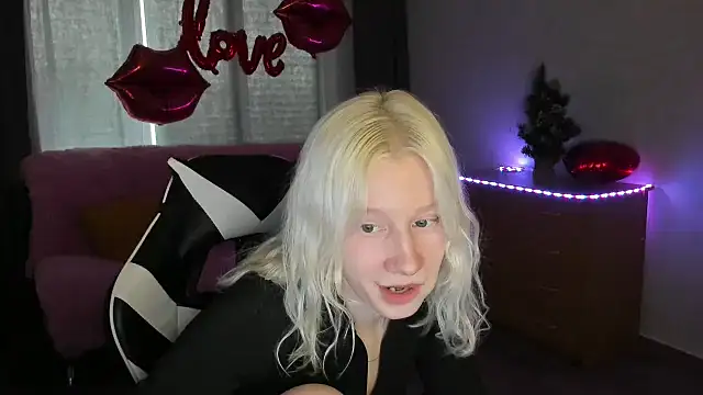 EnigmaSee Live XXX Chat