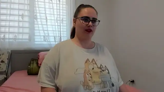 Вебкам-шоу amiravyxen