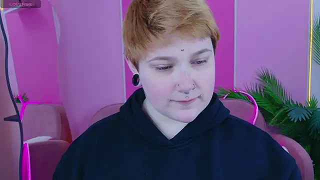 Edna_Davis 现场XXX聊天